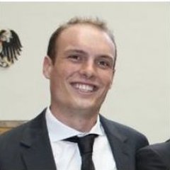 Writer using Copylime